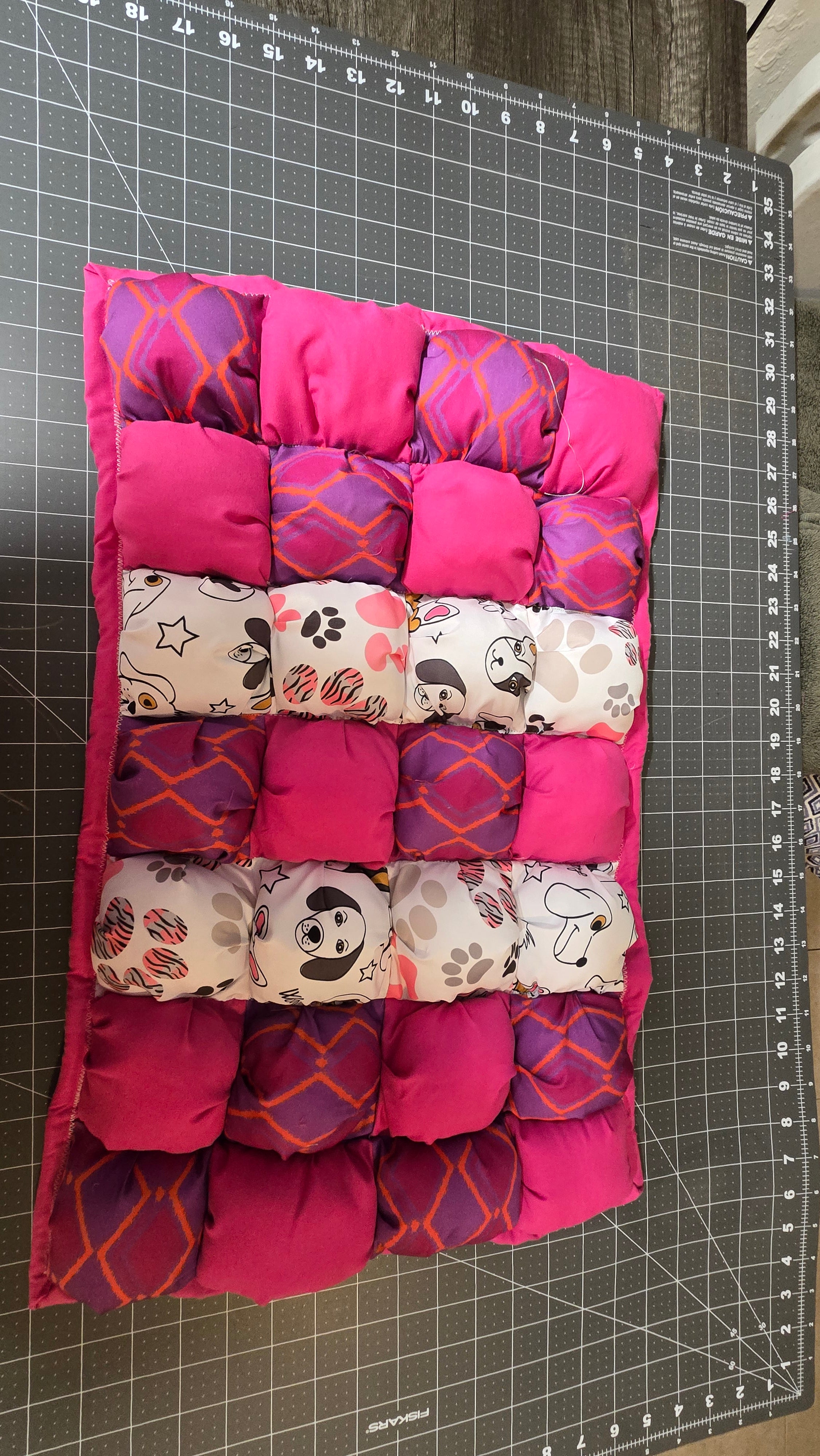 Small Puffy Pet Quilt