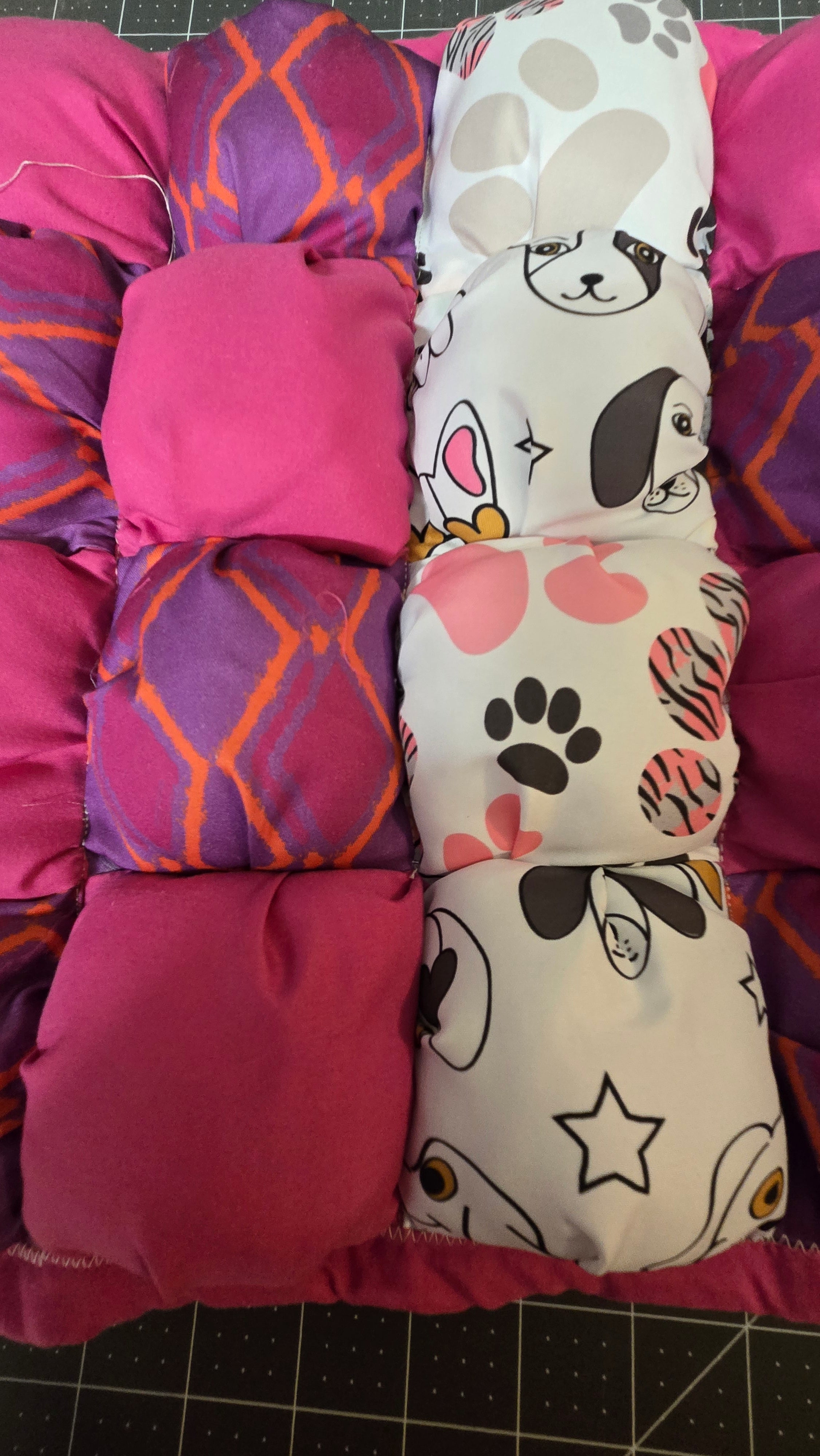 Small Puffy Pet Quilt